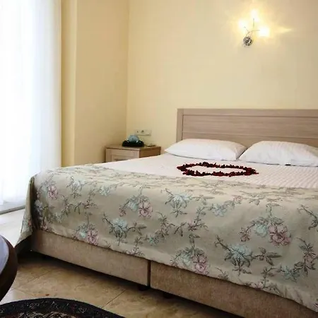 Üzümlü Villa (Yaba) *