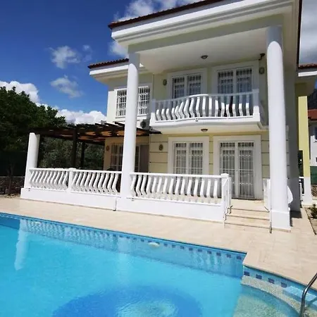 Uezuemlue Villa *